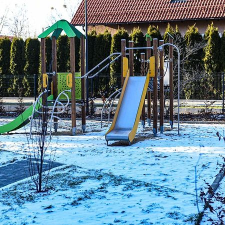 Apartament Villa Park Przy Plazy Z Widokiem Na Jezioro, Taras 50 M2 Ostroda Luaran gambar