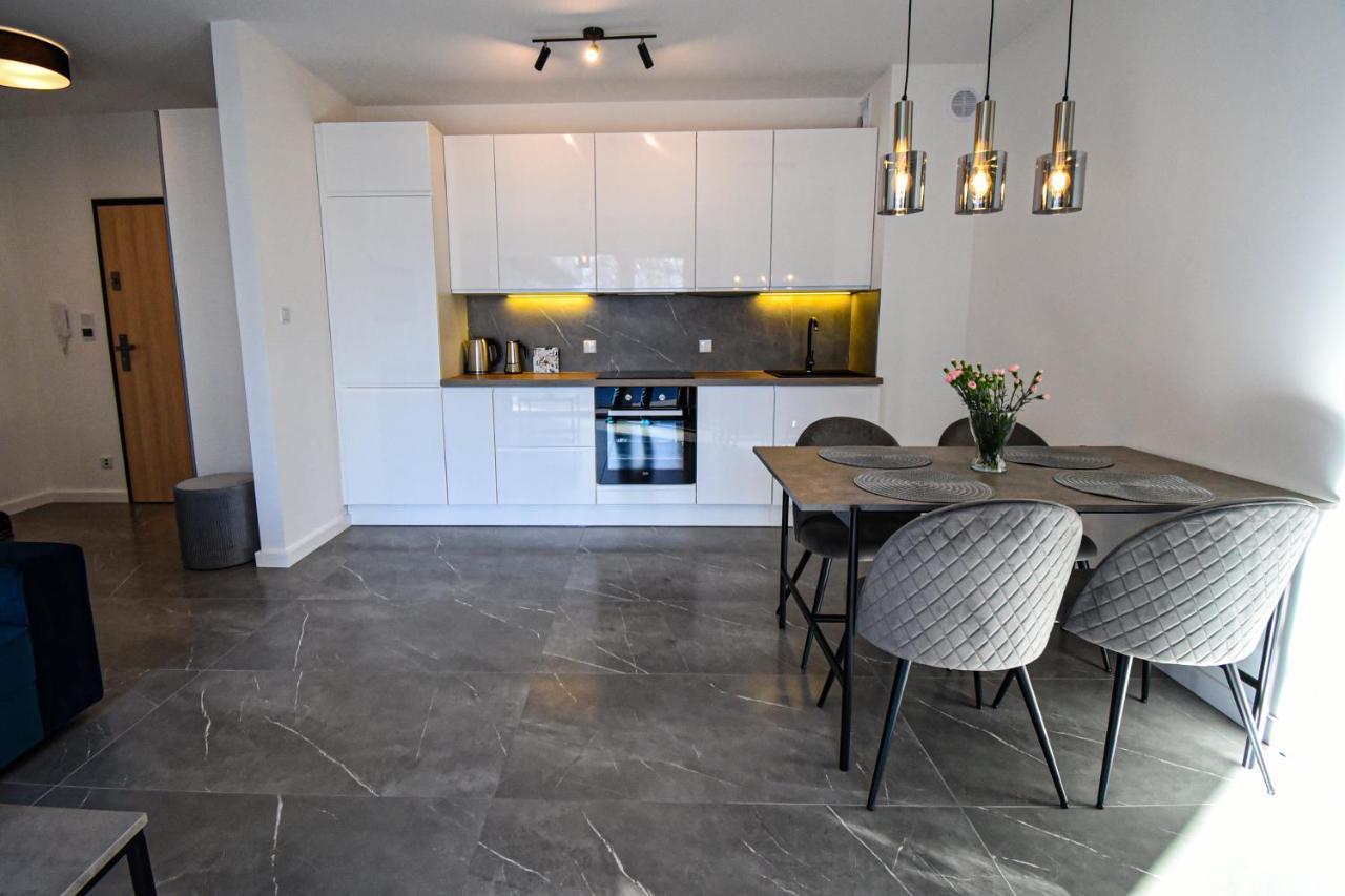 Apartament Villa Park Przy Plazy Z Widokiem Na Jezioro, Taras 50 M2 Ostroda Luaran gambar